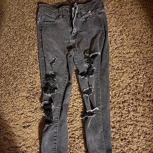 Black ripped skinny jeans